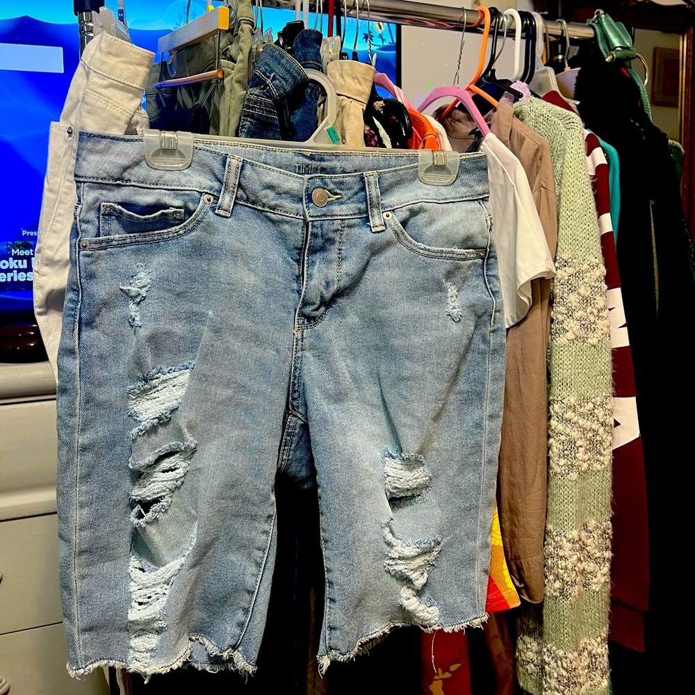 Time and True denim shorts